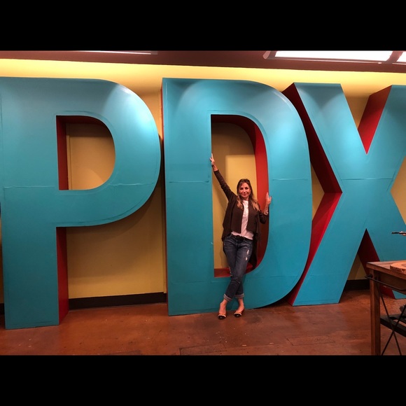 Meet your Posher, Alishea - Picture 6 of 6